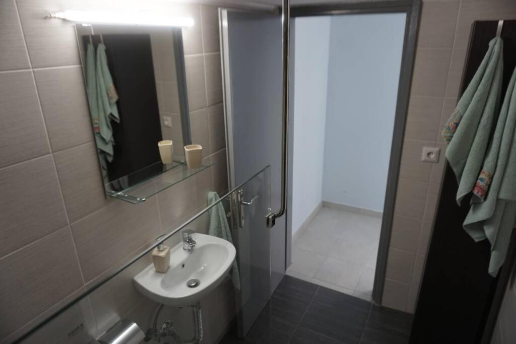 Park View Apartment In Paralia Dionisiou Zewnętrze zdjęcie